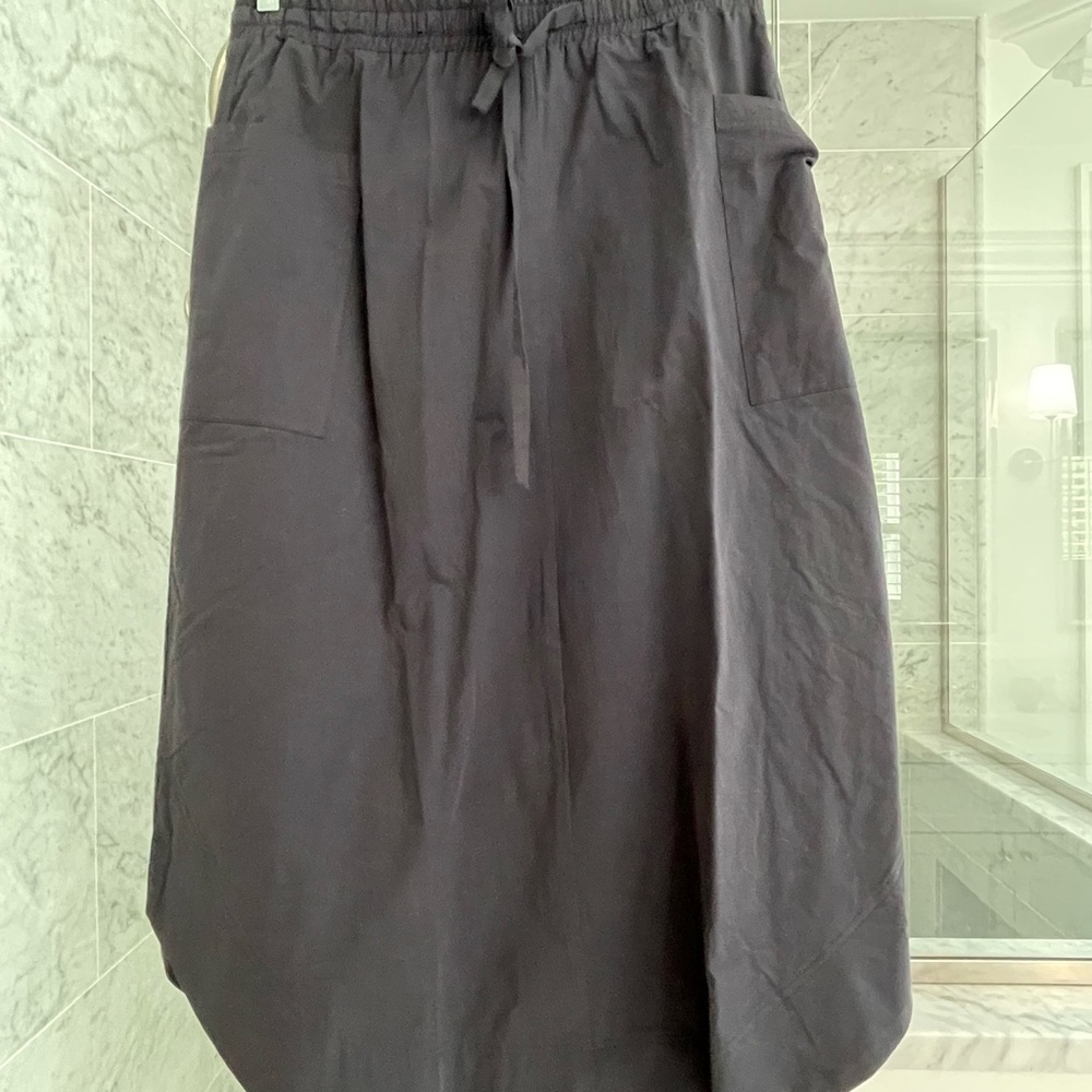 Tuckernuck Navy Blue Midi A-Line Skirt with Tie Front and pockets